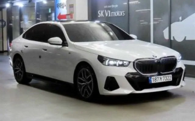 수입중고차직거래사이트 5시리즈 (G60) 520i 매물 사진 9 - 2024/12 27,085km